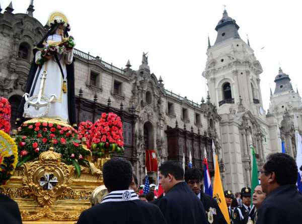 Milagros y mitos alrededor de una limeña