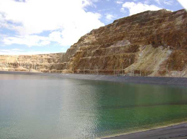 Minería, agricultura y reservorios de agua