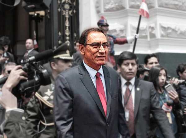 Vizcarra huye otra vez