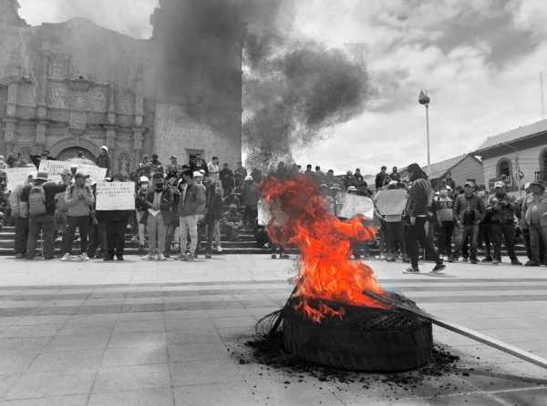 Extrema izquierda le declara la guerra a Perú