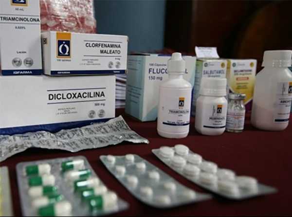 Otra vez los medicamentos genéricos