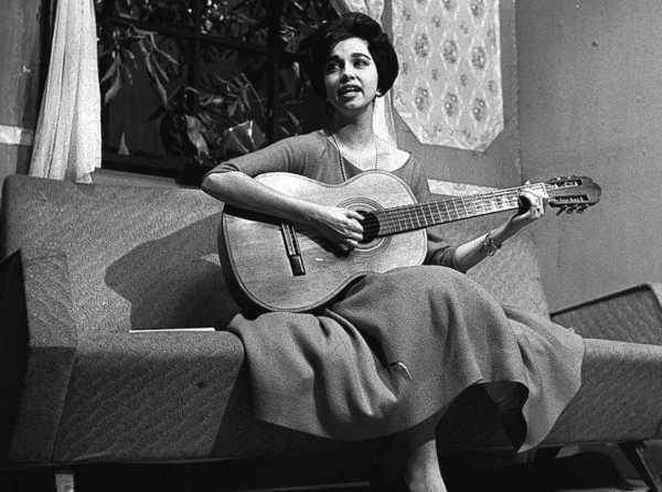 Alicia Maguiña (1938-2020): la dama de la canción peruana