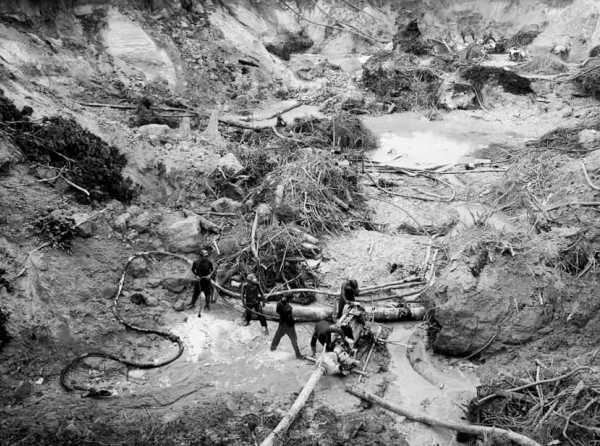 Detener la minería ilegal en el corredor vial del sur