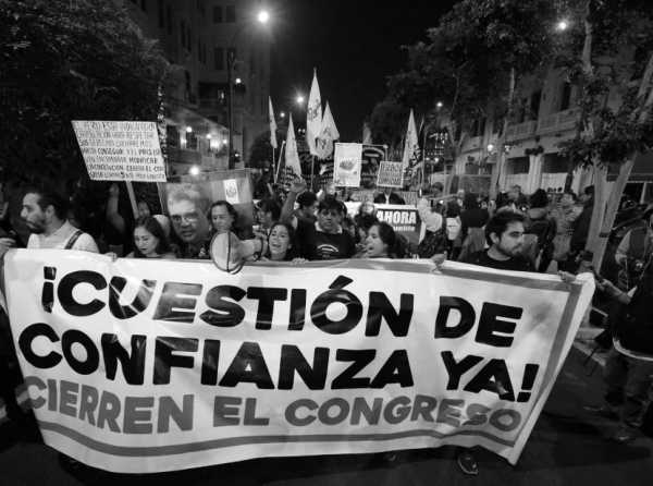 De la confianza a la amenaza comunista